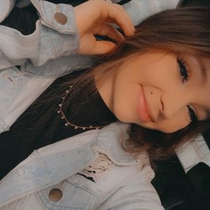 Meet your Posher, Bailey